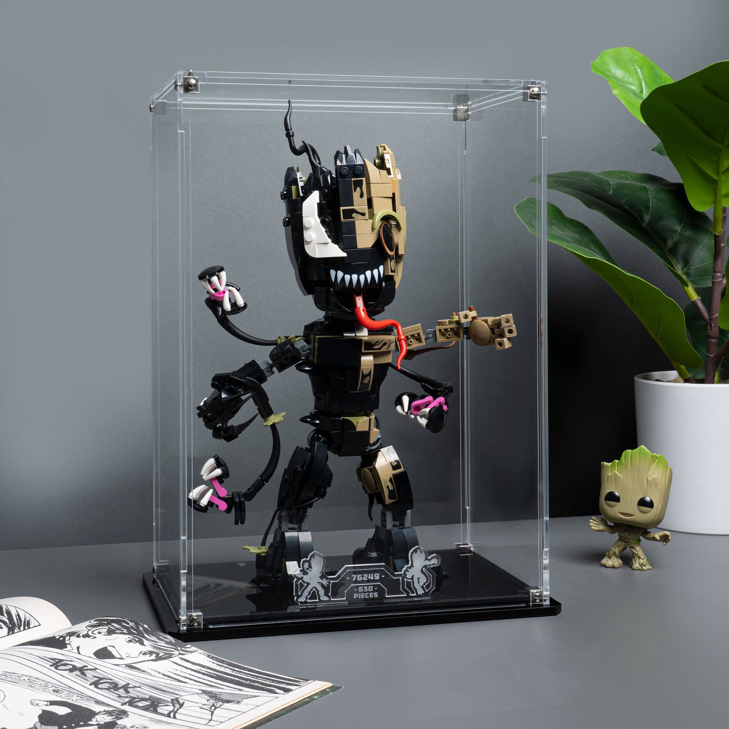 Showcase this epic movie crossover set with our crystal clear Acrylic display case.