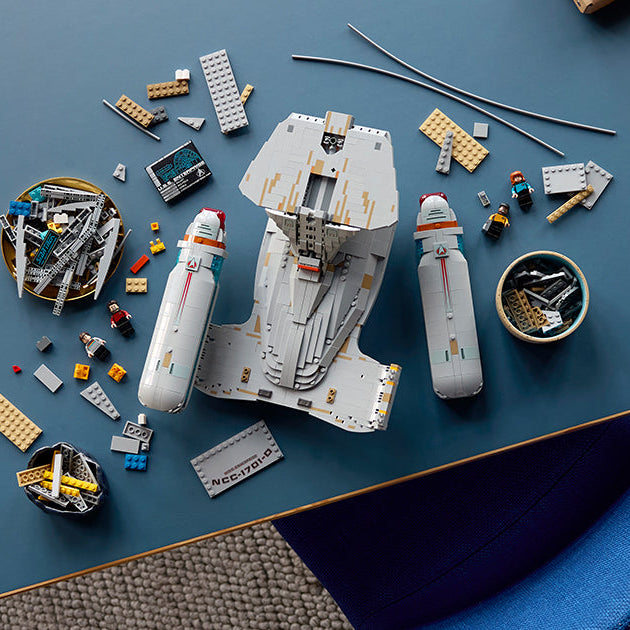 LEGO® Icons 10356: Star Trek U.S.S. Enterprise — Set Breakdown & Limited Edition Display Case