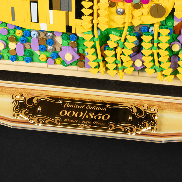 Limited Edition Wall Mounted Display Case for LEGO® Art: Gustav Klimt – The Kiss (31221)