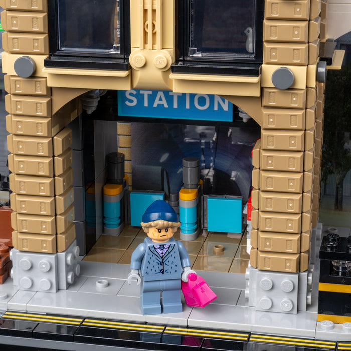 Limited Edition Display Case for LEGO® Harry Potter™ The Ministry of Magic™ – Collectors' Edition (76476)