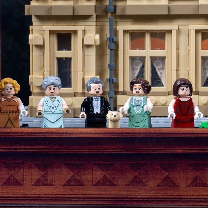 Limited Edition 2-in-1 Display Case for LEGO® Ideas: Downton Abbey (21373)