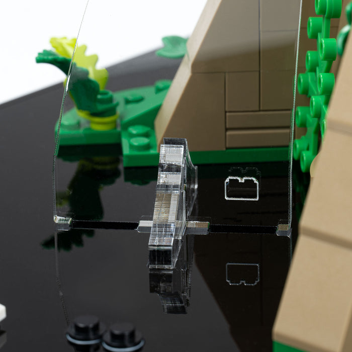 Display case for LEGO® Star Wars Yavin 4 Rebel Base (75365)