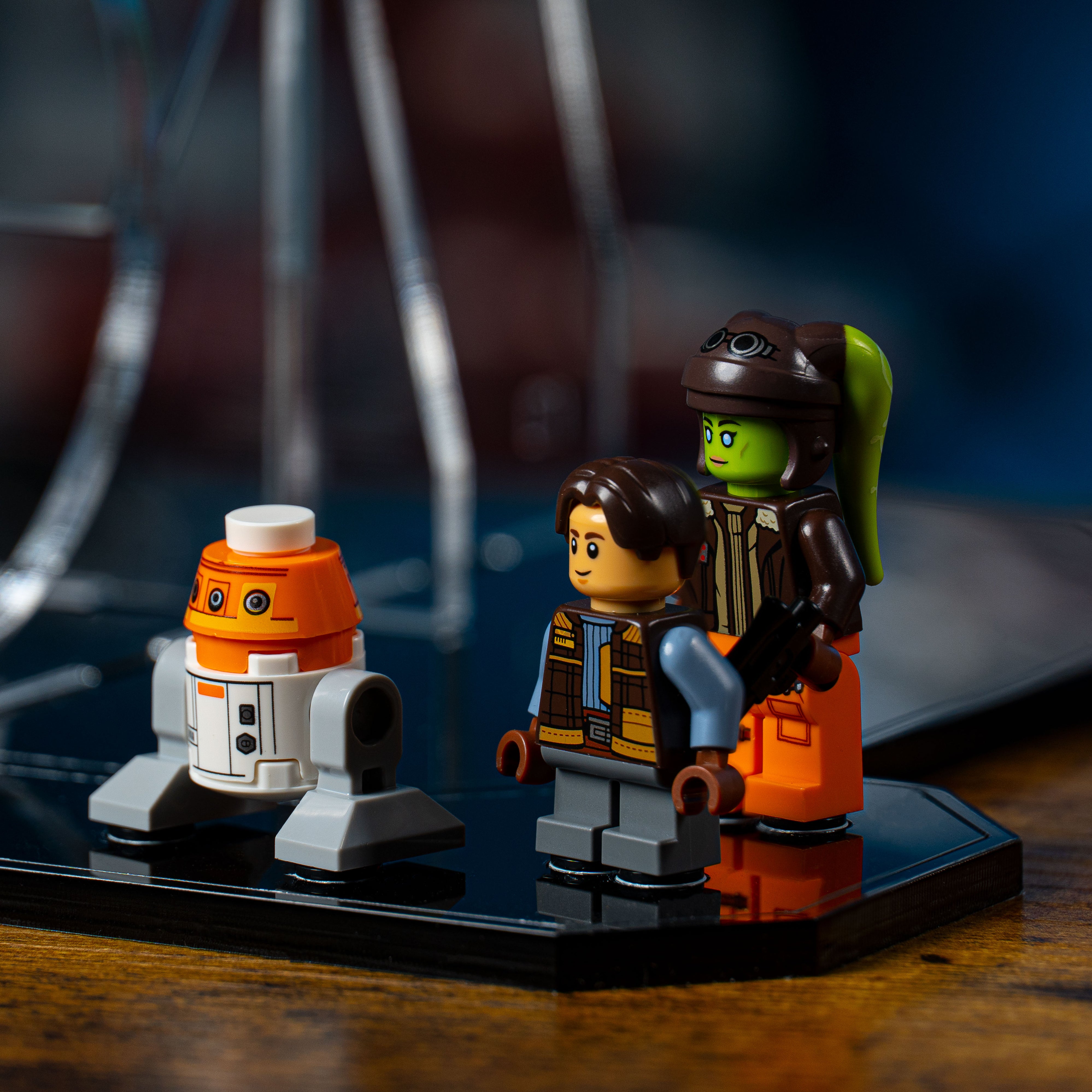 Display Stand for LEGO Star Wars Ghost & Phantom II 75357 — Wicked Brick