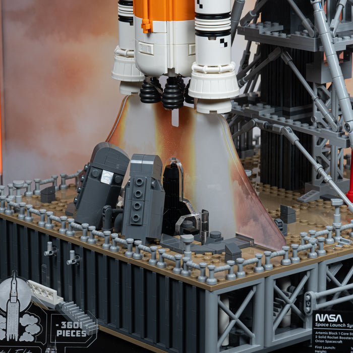 Lego Space Ramp Building Awesome Lego Brick Nasa Space Launch System Rocket Extended ...