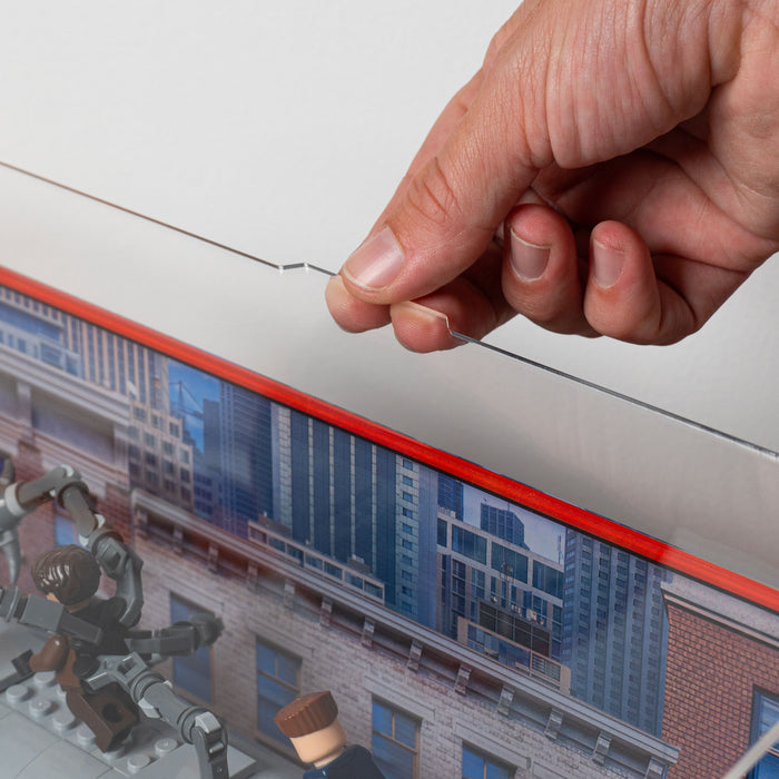 Display Case for LEGO® Marvel™: Spider-Man vs. Doc Ock Subway Train Scene (76321)