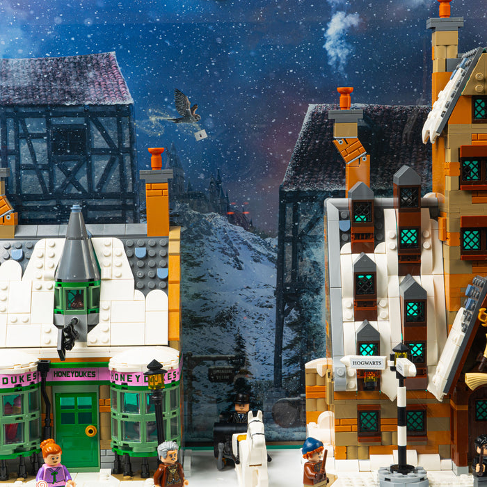Limited Edition Display Case for LEGO® Harry Potter: Hogsmeade™ Village – Collectors' Edition (76457)