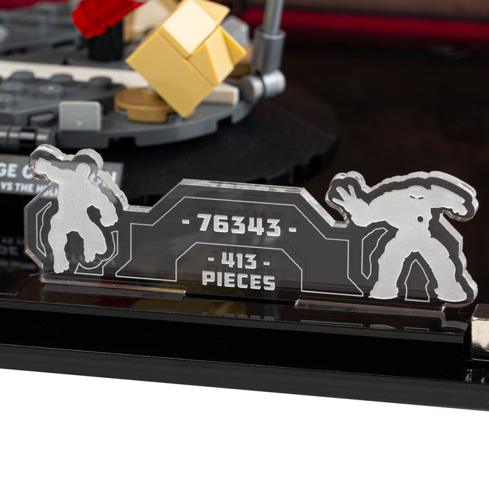 Display Case for LEGO® Marvel: Epic Battle: Hulkbuster vs. The Hulk (76343)