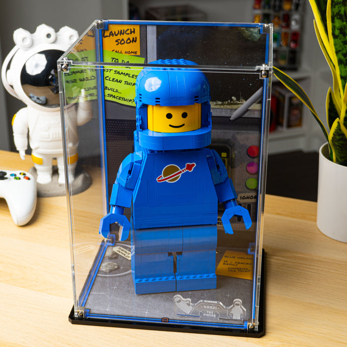 Display Case for LEGO® Up-Scaled Blue Astronaut Minifigure (40921)