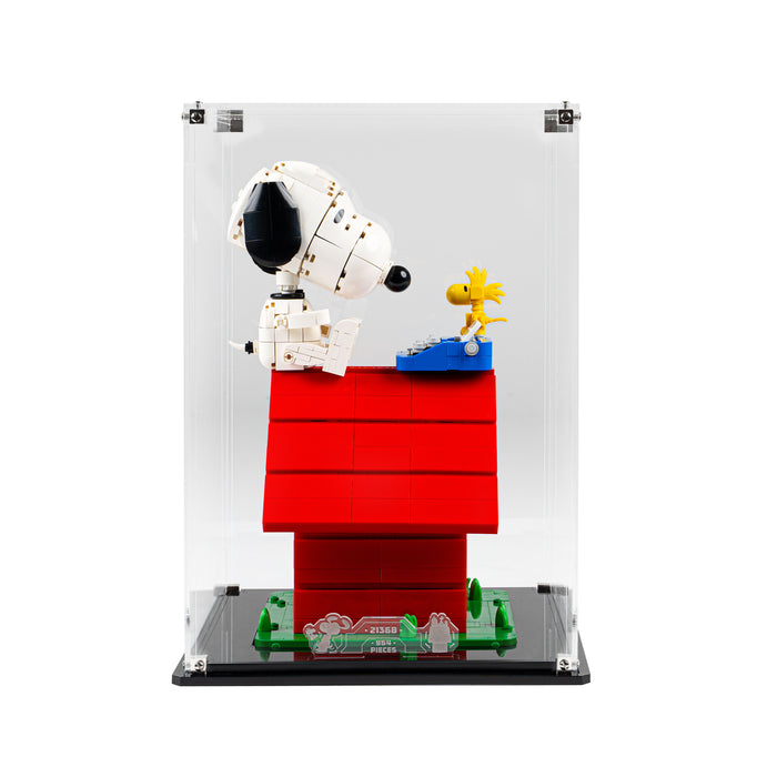 Display Case for LEGO® Ideas: Peanuts: Snoopy's Doghouse (21368)
