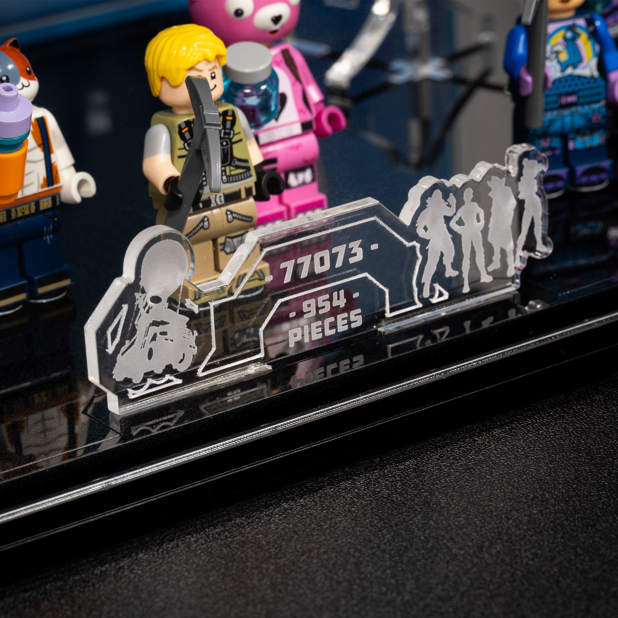Display Case for LEGO® Fortnite™ Battle Bus (77073) — Wicked Brick