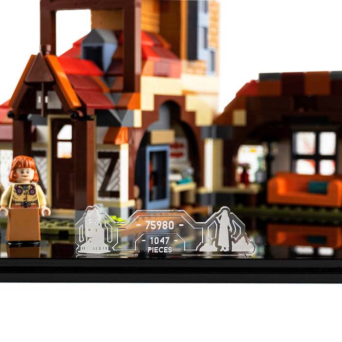 Display case for LEGO® Harry Potter: Attack on the Burrow (75980)