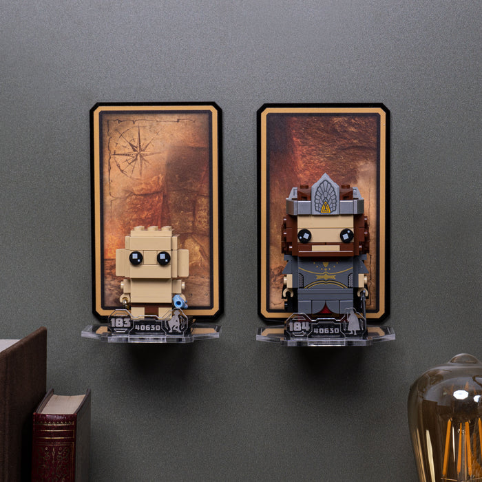 Wall mounted display for LEGO® Brickheadz: Frodo™ & Gollum™ (40630)