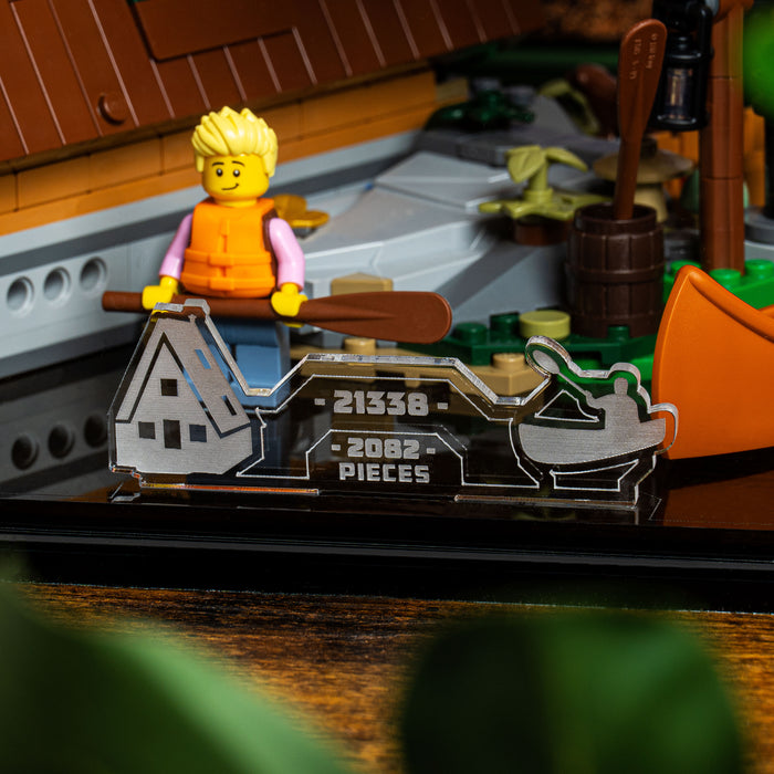 Display case for LEGO® Ideas: A-Frame Cabin (21338)